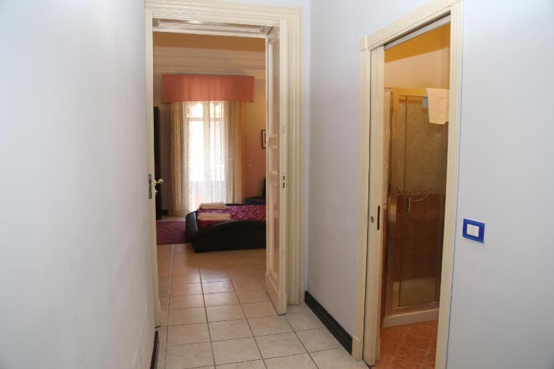 Hotel Sangiuliano 132 centro storico Catania - image 46