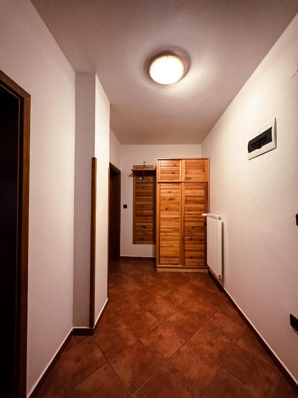 Apartment (5 Adults) image 1