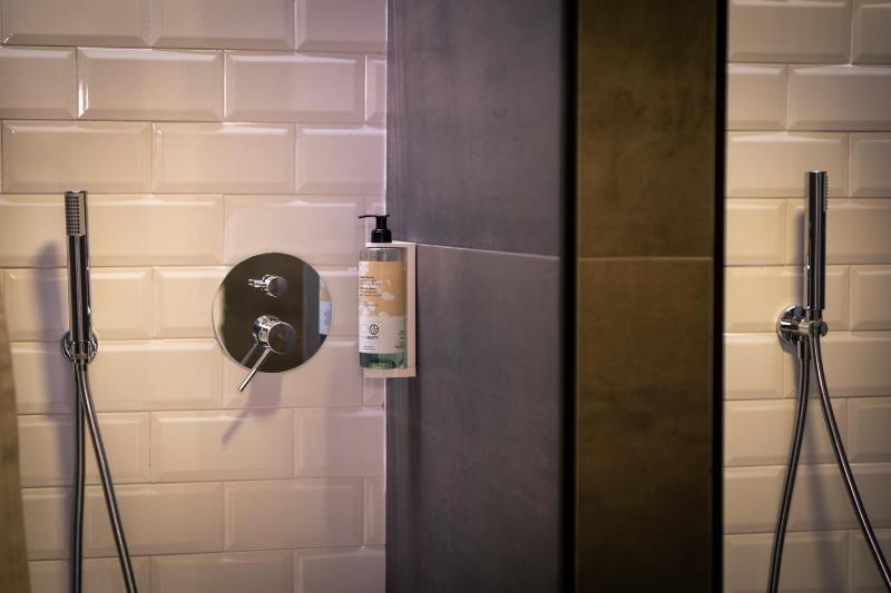 Hostelò - Luxury Hostel - image 11