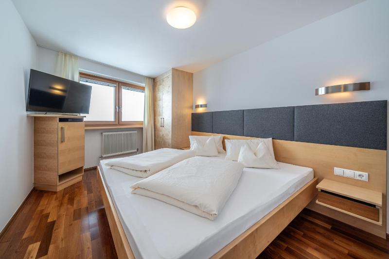 Junior Suite Apartment image 1