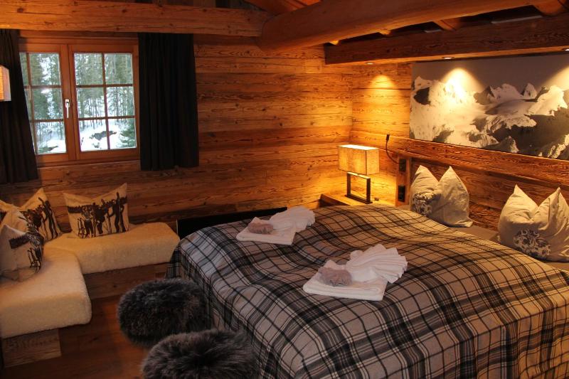 Deluxe Double Room image 4