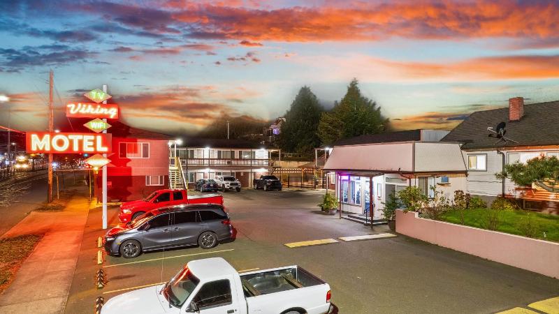 Viking Motel - image 17