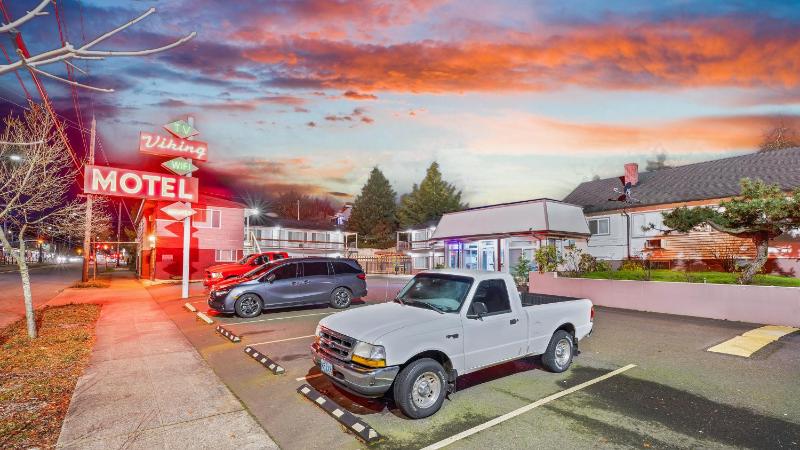 Viking Motel - image 4