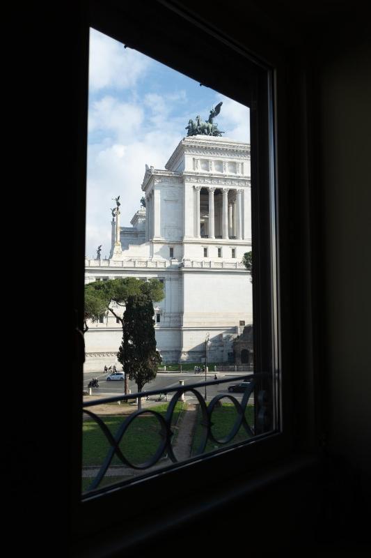 Junior Suite with City View image 4