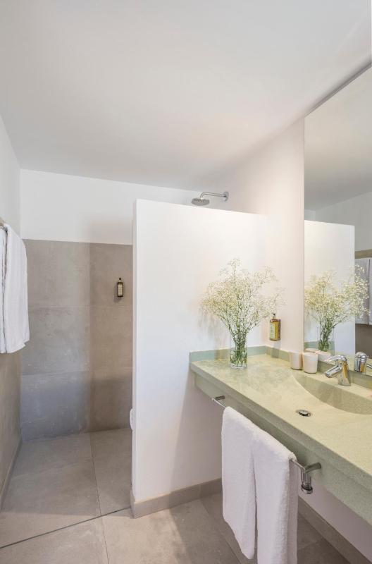 Comfort Double or Twin Room image 4