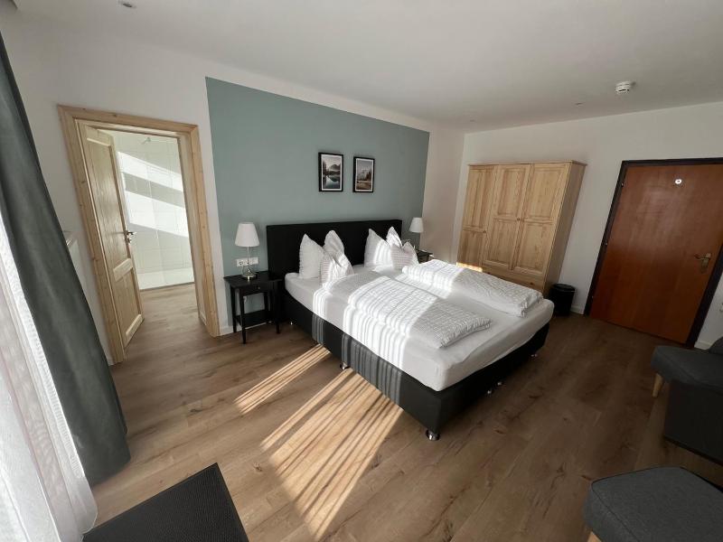 Deluxe Double Room image 1