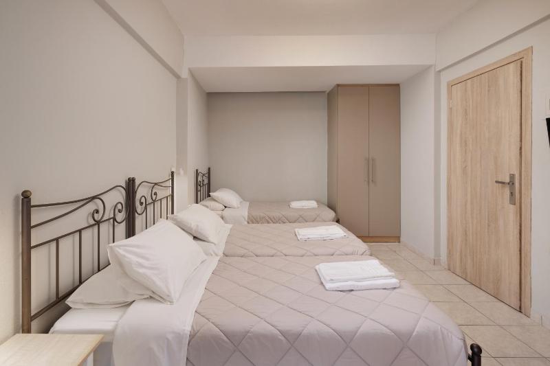 Comfort Triple Room image 1