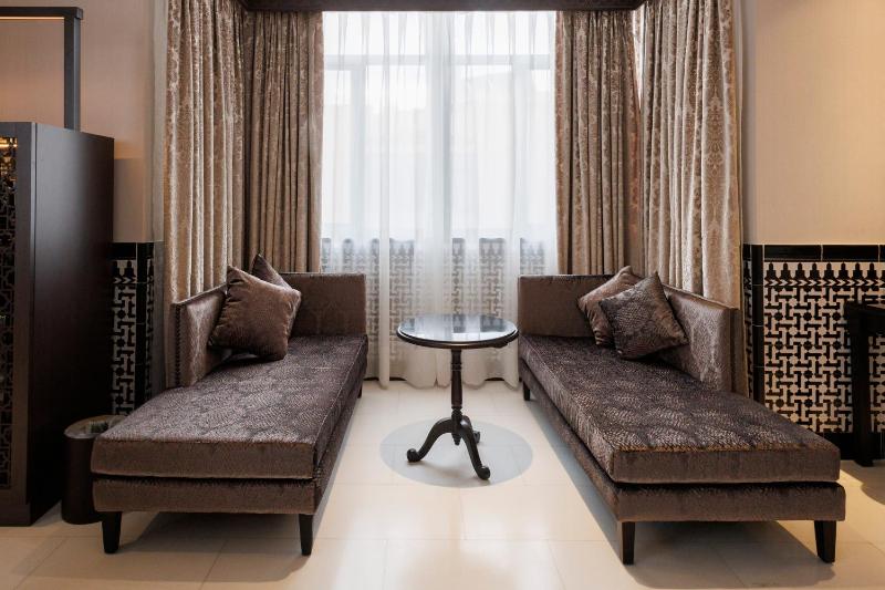 Deluxe Junior Suite image 4