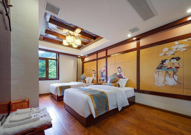 Guanshan Garden Ancient Chinese Holiday Inn Zhangjiajie National Forest Park Branch - image 20