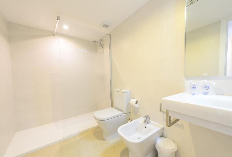 Penthouse Apartment with Mountain View image 4
