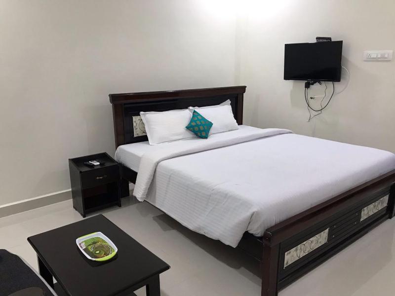 Double Room with Private Bathroom image 1