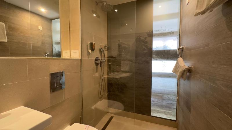 Double or Twin Room with Balcony image 2
