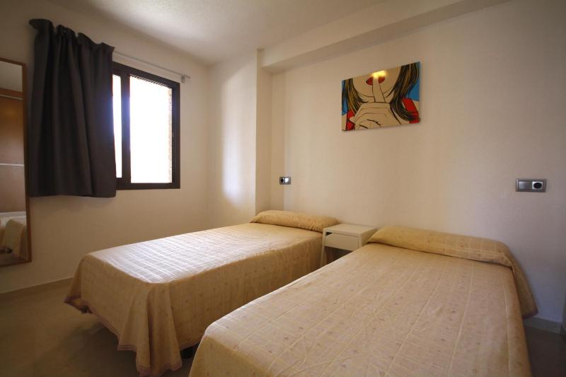 One-Bedroom Apartment image 4