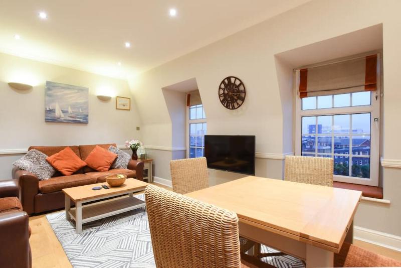 Air Maison - Superb Location! 1 Bedroom Flat with Parking - image 36