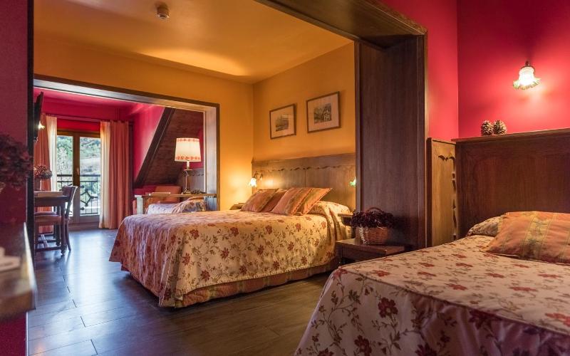  Quadruple Room (4 Adults)  image 4