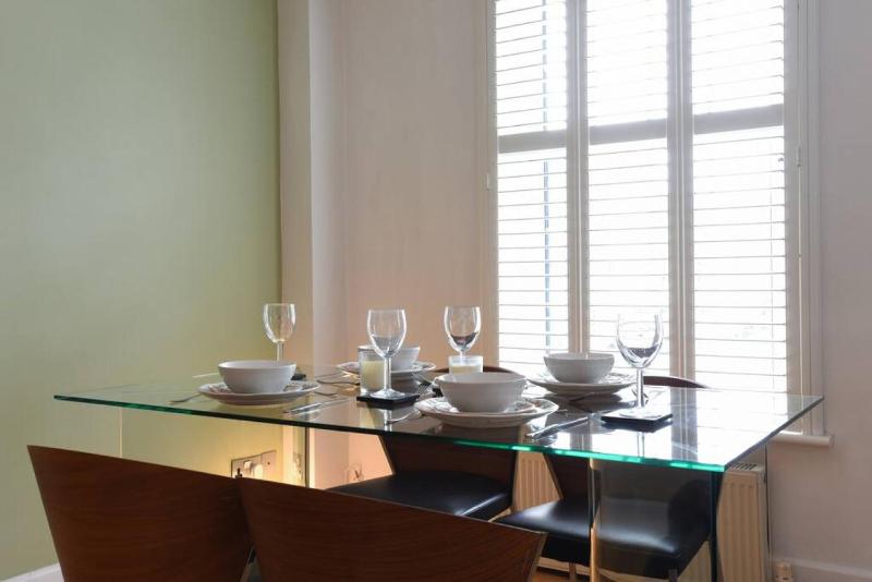 Air Maison - Modern 1 Bed Apartment - image 4