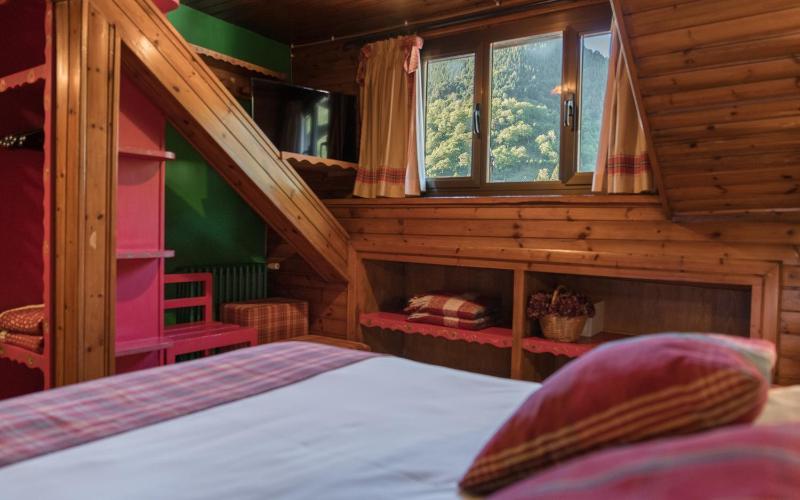 Single Room with View image 3