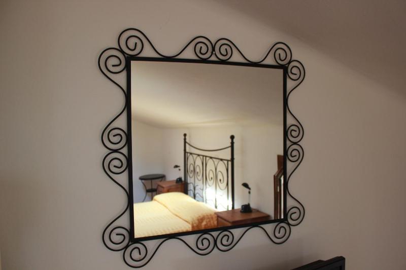 Quadruple Room with Shared Bathroom image 1