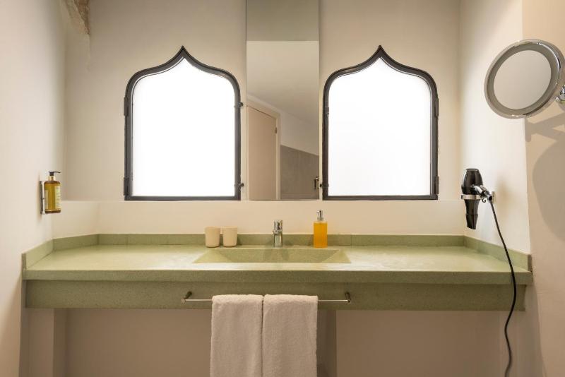 Superior Double Room with Terrace image 2