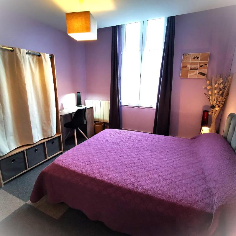 Triple Room with Private Bathroom image 2