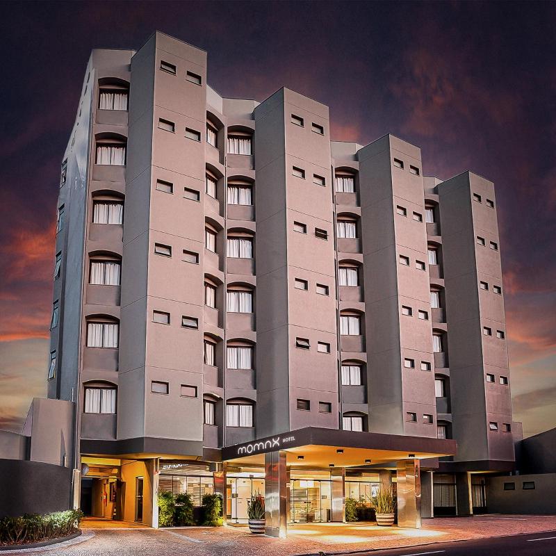 Momax Hotel Images