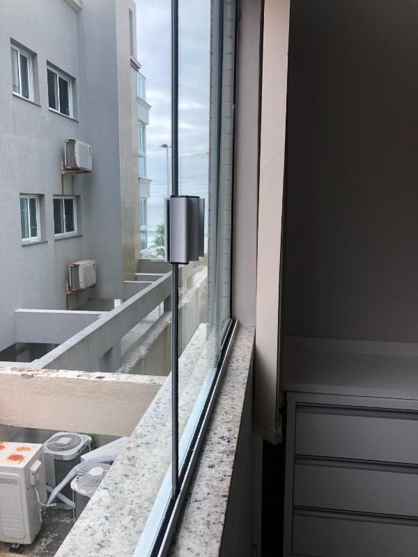 4 ILHAS 2 SUITES 2 GARAGENS - image 35