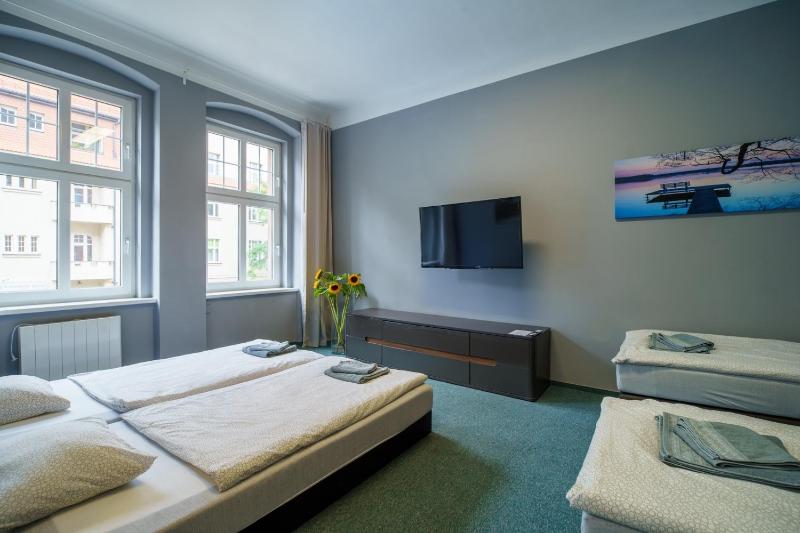 Apartment image 4