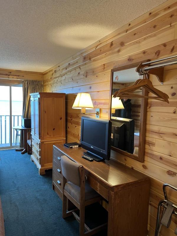 King Room image 1