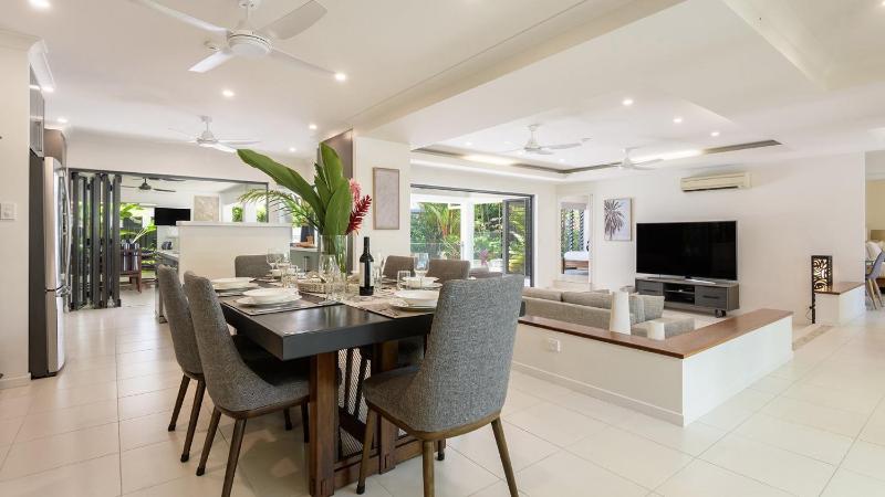Bella Beach House Port Douglas - image 16