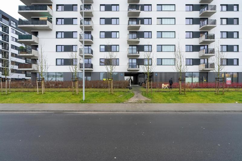 Cozy Studio with Balcony and FREE GARAGE by Noclegi Renters - image 8