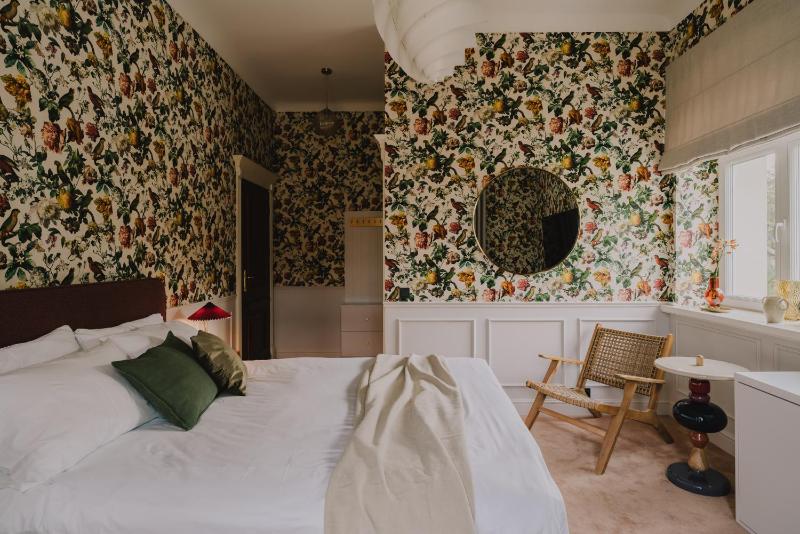 Double Room with Terrace image 3