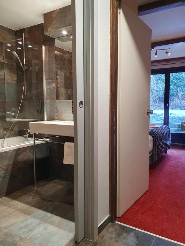 Double room garden access Mont Blanc side image 4