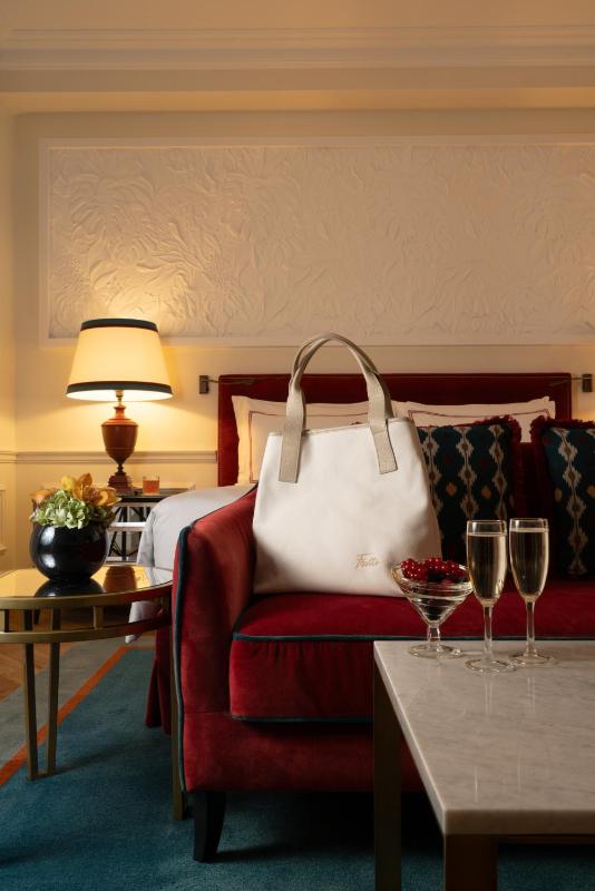 Romantic Junior Suite image 4