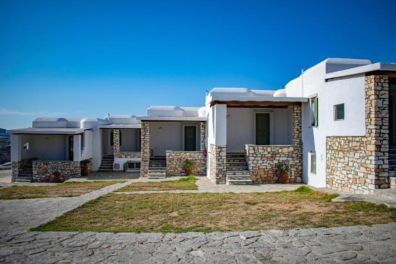 Acres Sunset Residence - image 35