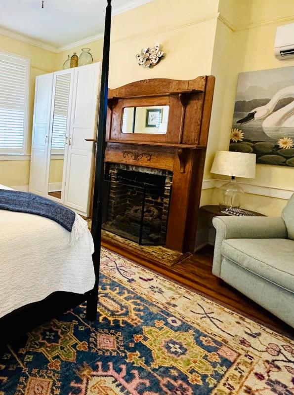 Bijou Boutique Inn - image 19