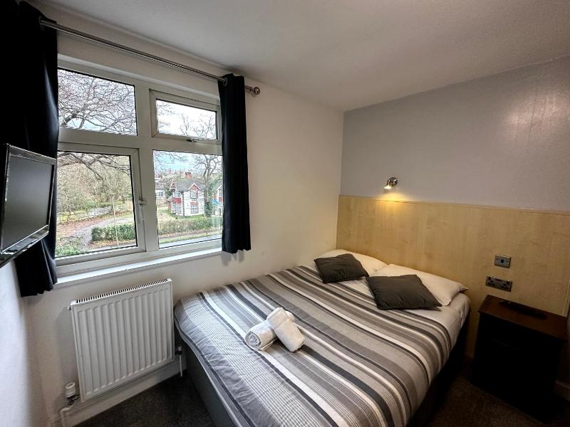 Single Room image 1