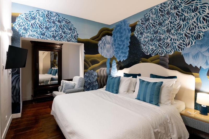 Standard Double Room image 2