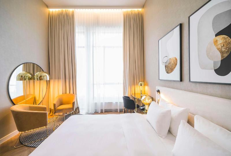 Family Room with Mezzanine image 1