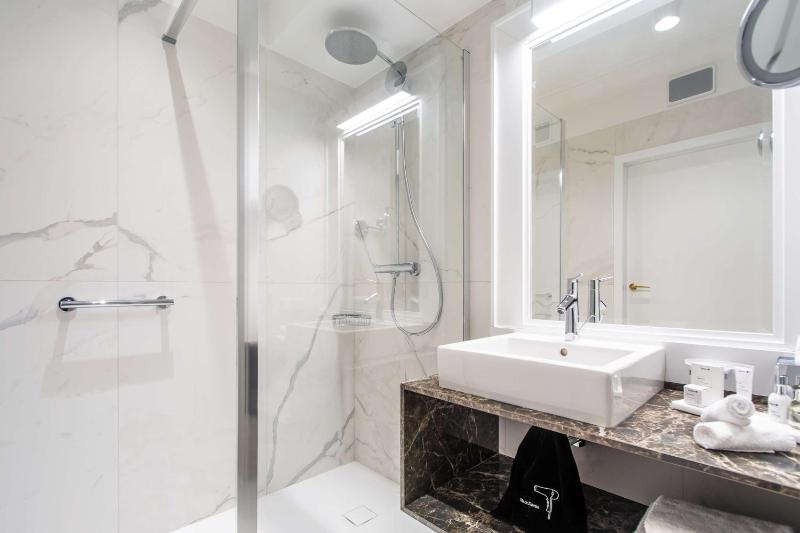 Family Room with Mezzanine image 3