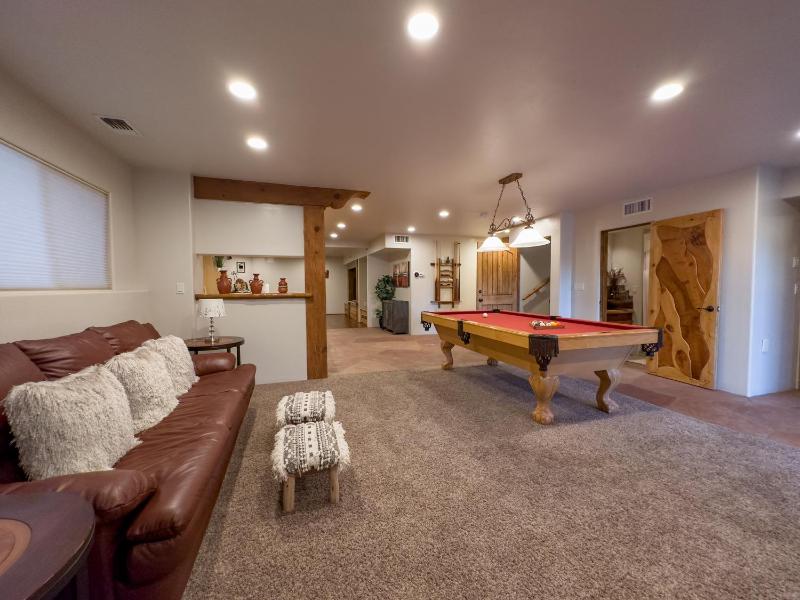 Spectacular Sedona Destination with Pool & Spa - image 33
