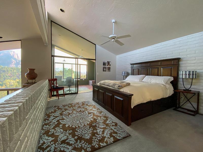 Open Style Home with Magnificent Views! - image 17