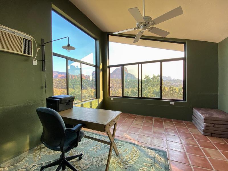 Open Style Home with Magnificent Views! - image 30