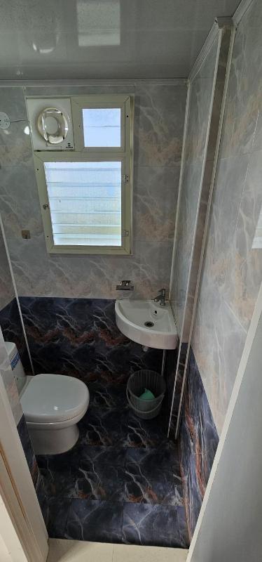 LausDeo2 self checkin 2BHK corner flat top floor - image 11