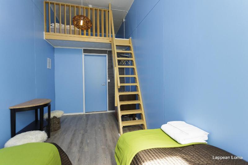 Double Room with Shared Toilet image 3