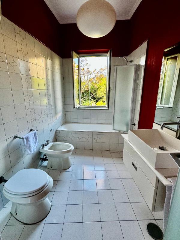 Double Room image 2
