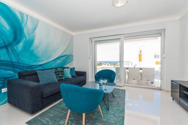 Merima luxury accommodation with private pool - image 10