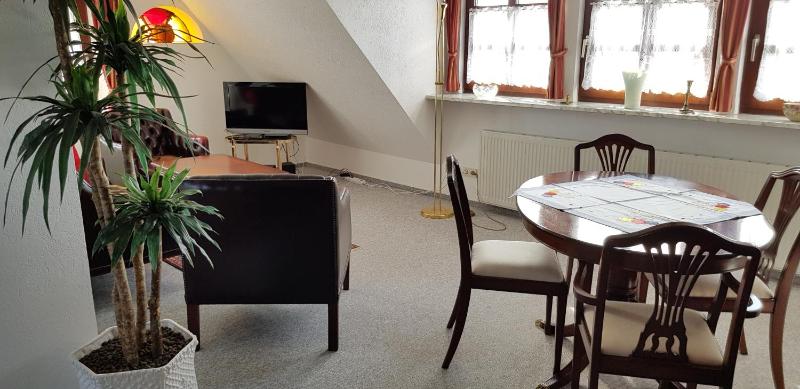Captains lounge - image 4