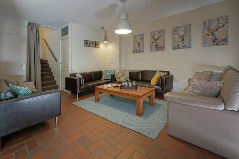 Five-Bedroom Apartment image 4