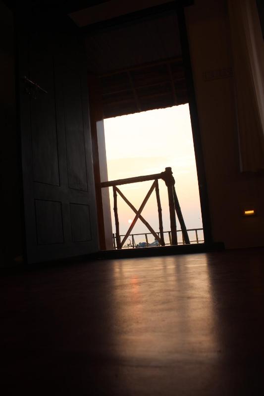 Marari Sunset Beach Villa - image 4