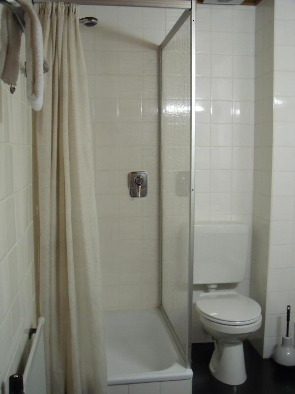 Double Room image 3